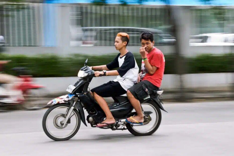 Multa por passageiro sem capacete