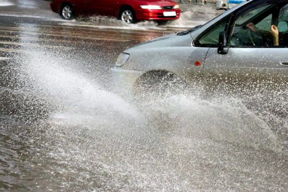 dirigir na chuva dicas seguranca